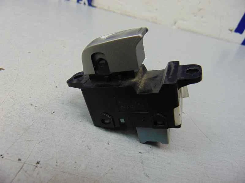 85850-35000 Mando Elevalunas Delantero Derecho para SSANGYONG TIVOLI 2017 177964 - Imagen 3 de 4