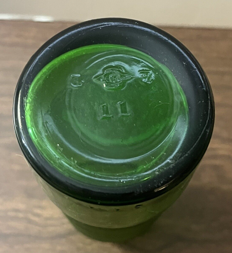 1930's Owens Illinois Forest Green Glass Ribbed Shaker w/ Black Lid ~ 5-1/2" - Picture 16 of 19