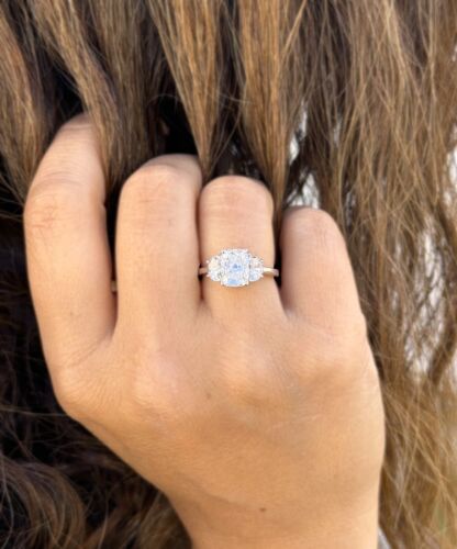 Kissen und Halbmond simulierter Diamant Verlobungsring 14K Weißgold 4,00ctw - Bild 11 von 17