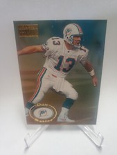 1996 Skybox Premium Dan Marino card #92