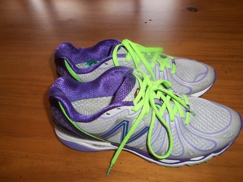 New Balance Rev Lite Running WOMENS #W890SO3 Sneakers size 8 us-EUC - Picture 2 of 6