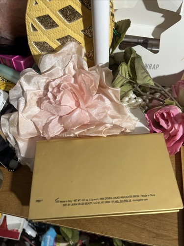 Glow For It Swirl Illuminator Laura Geller BALLERINA , GILDED HONEY, PEACH GLOW - Picture 5 of 5