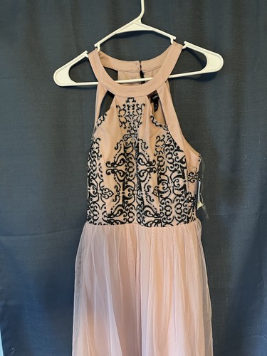 NWT Speechless Pink and Sequin dress Size 9 -Prom, Graduation, Wedding, Formal - Picture 2 of 3