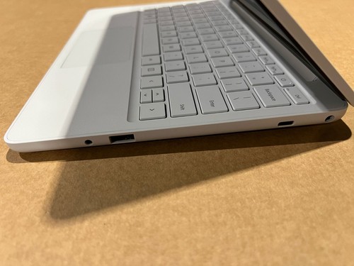 Laptop Microsoft Surface SE 11.6 Celeron N4120 8 GB 128 GB SSD Platinum 2022 - Imagen 5 de 6