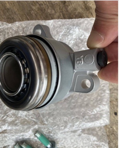 OEM Clutch Release Cylinder Assembly with Bearing 31400-59025 for Toyota Corolla - Foto 6 di 10