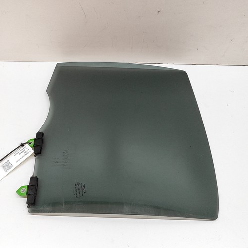 TOYOTA YARIS CROSS XP210 Rear Left Door Window 68104-0D011 2022 28284853 - Picture 3 of 7