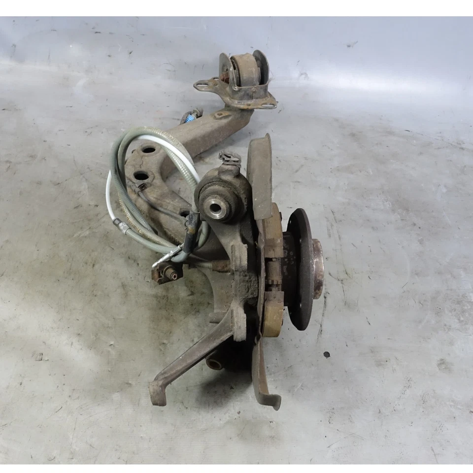 Brazo de control de arrastre trasero derecho BMW E46 99-06 serie 3 con cojinete de rueda OEM Foto 2 de 4