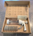 The Pampered Chef COOKIE PRESS with 16 Cookie Designs - #1525 - In Box