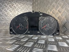 Volkswagen PASSAT B7 2012 Diesel Geschwindigkeitsmesser Cockpit 3AA920871A