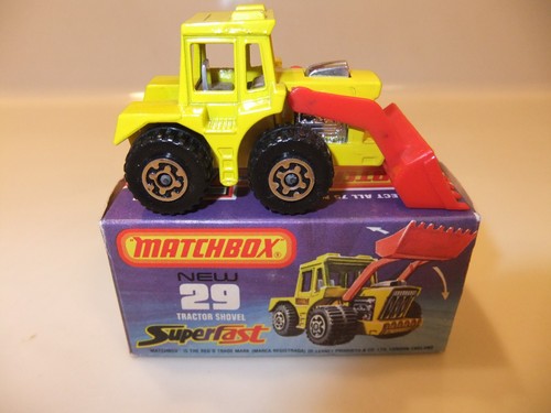 Matchbox Superfast No. 29 Yellow Tractor Shovel 1976 - Picture 2 of 11