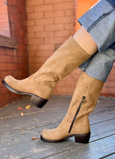 Stivali Fiorentini + Baker Mellow Molly in camoscio tortora