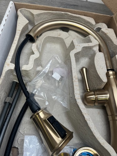 Delta 9197-CZ-PR-DST - Kitchen Faucet - Picture 4 of 4
