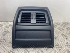 BMW 3 F30 F35 F31 2014 Rear air vent grill 9218908 GIR43318