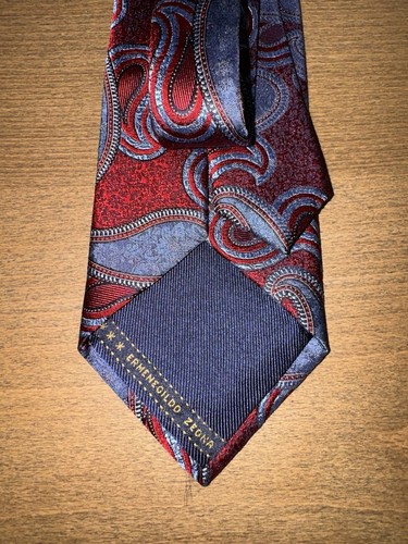 Ermenegildo Zegna 100% Silk Mens Neck Tie Red Paisley - Picture 3 of 3