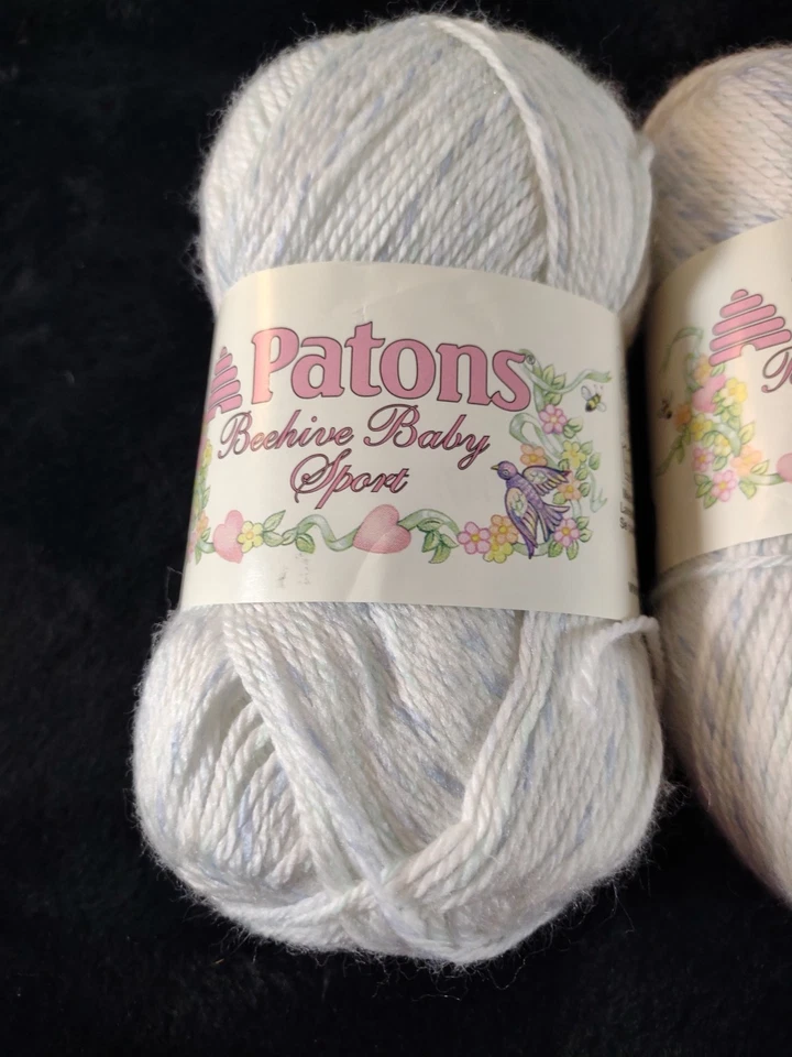 Nuevo • 2 madejas patones colmena bebé hilo deportivo - Color: niño pequeño 3 OZ cada uno Foto 2 de 4