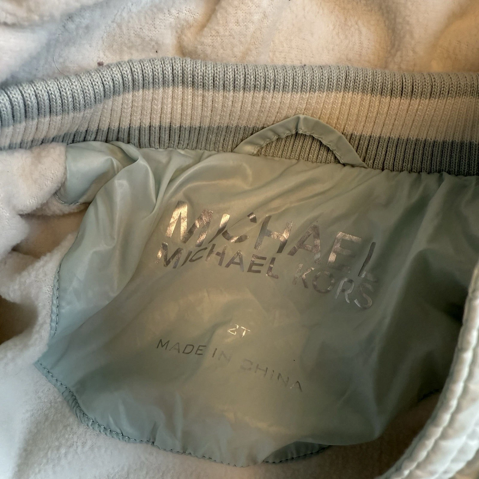 Cappotto giacca puffer Michael Kors con cappuccio rimovibile; 2T