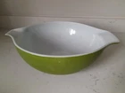 Vintage MCM Pyrex Cinderella Avocado Verde Green 444 Nesting Mixing Bowl 4 Qt