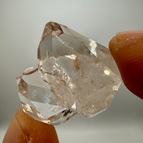 13.85 g Herkimer Diamond Gem Cluster w/ A-Grade Clarity, Rainbows - Picture 9 of 20