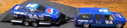 Brookfield Collectors Guild Jeff Gordon #24 Pepsi Car/Trailer Set - Picture 6 of 11