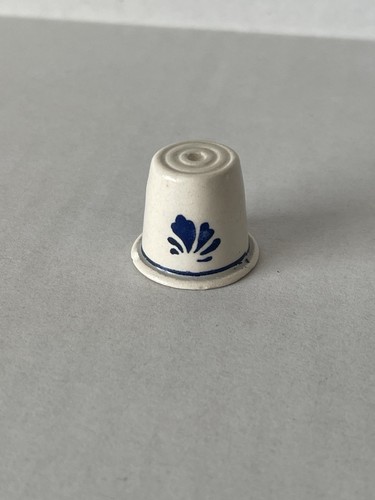 Lot Of 3 Thimbles Porcelain DELFT Holland Blue and White Windmill Holland - Picture 3 of 7