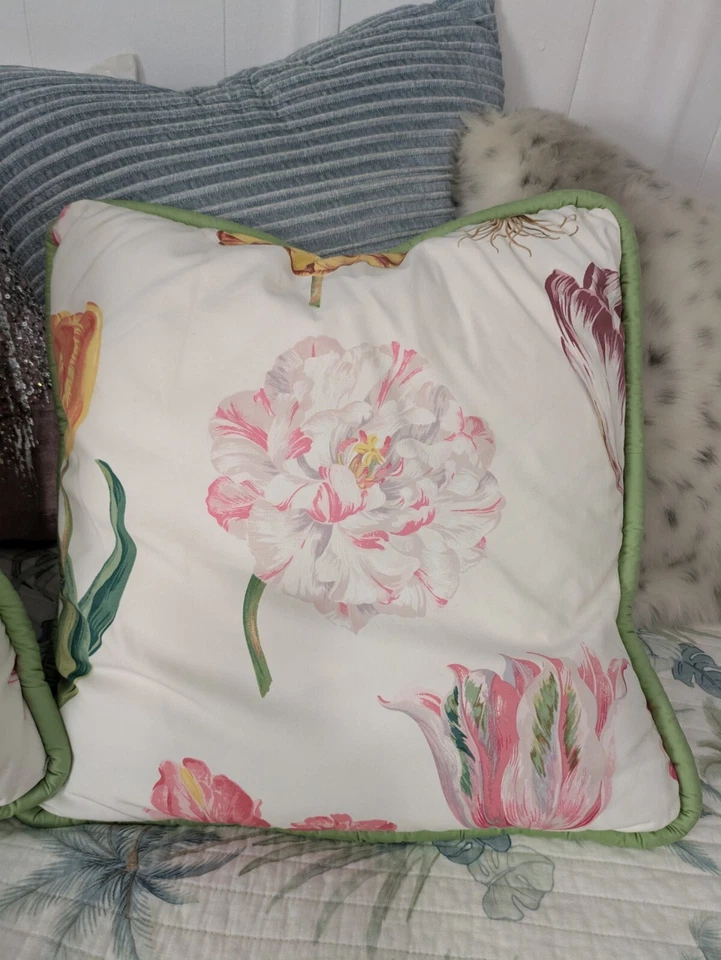 Par De Almohadas De Colección De Alta Gama Peonía Multicolor Floral Chintz Borde Verde Foto 3 de 4