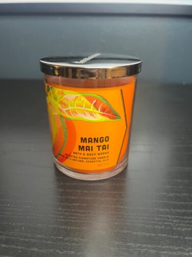Bath & Body Works Single Wick Scented Candle 8 oz/227g - (Pick Your Scent) - Picture 4 of 31