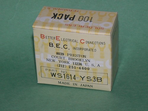 100 Pc Box Solderless Non-Insulated Spade Flange Terminals for AWG 16-14 Wire - Picture 3 of 5