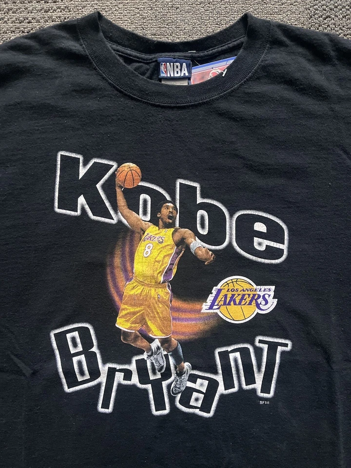 2001-2002 Kobe Bryant #8 Vintage Tee - XXL - Image 2 of 4