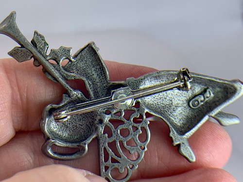 Christmas Angel Sounding Trumpet Enamel JJ Vintage Silver Brooch Pin M-1115* - Picture 3 of 3