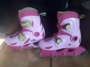 Roller Enfant Rose Evolutif Decathlon 30 32 Protections Genou Coude Poignets Ebay