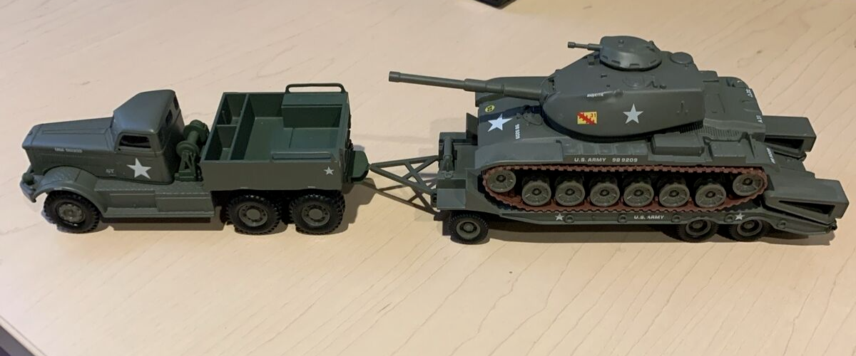 DIAMOND T TANK TRANSPORTER + M60 A1 Médium tank CORGI