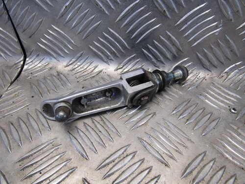 Suzuki GSXR 600 750 1000 right side riders footrest Y - K5 - Picture 2 of 5