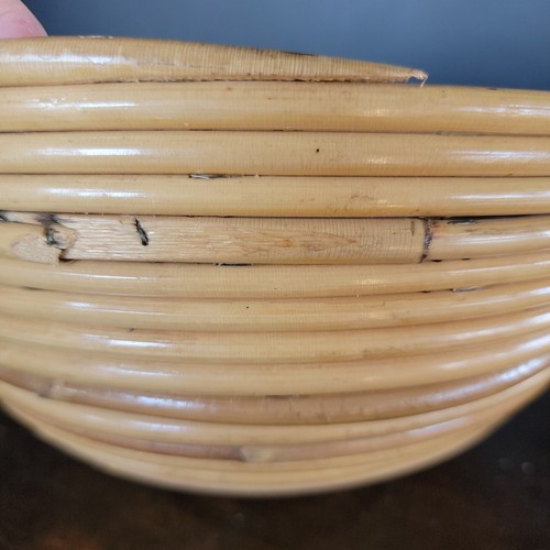 Vintage MCM Cottage Core Pencil Reed Rattan Bowl Basket c. 70s No Liner Handmade - Picture 6 of 13