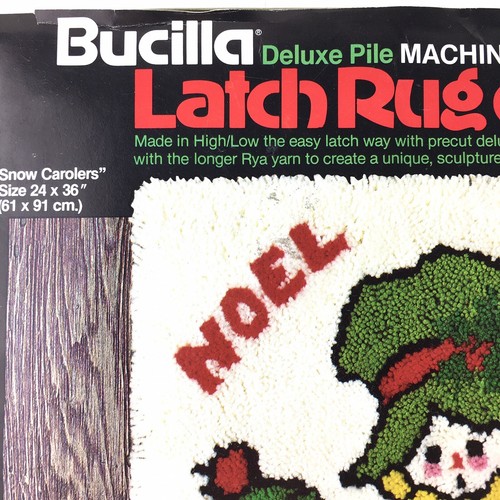 Bucilla Gancho Cierre Alfombra Navidad Muñeco de Nieve Villancicos Familia Kit 12955 - Imagen 3 de 10