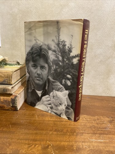 The Hotel New Hampshire by John Irving 1981 HCDJ 1st Edition 1st Printing - Picture 2 of 7