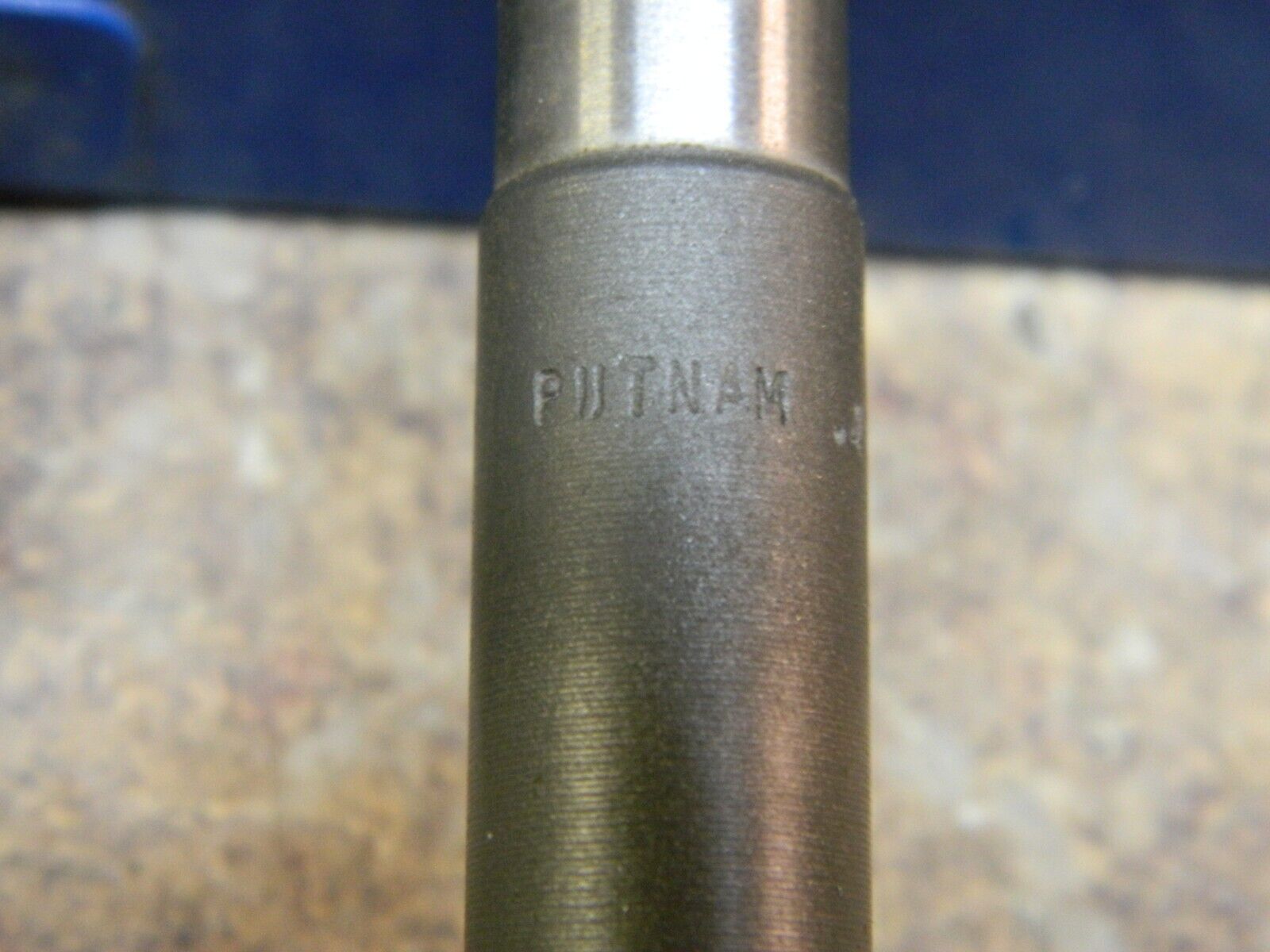 Picture 2 of 8