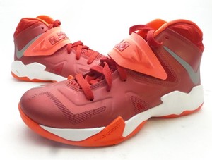 lebron shoes 7