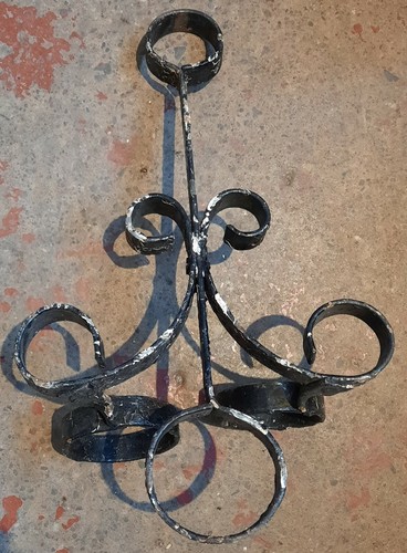 Colgador vintage de hierro forjado doble soporte para plantas - Imagen 3 de 5
