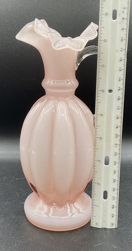Jarrón de vidrio artístico Fenton melón vintage jarra rosa superposición 9” de alto años 40’s - Imagen 7 de 7
