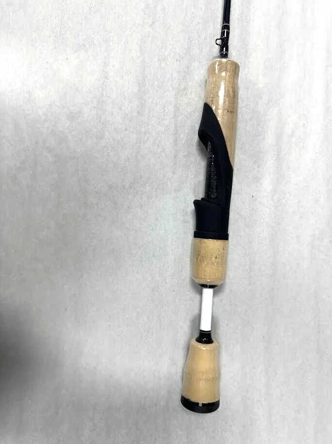 13 FISHING OMEN ** 36" MEDIUM SPLIT GRIP ** ICE ROD " OBI-36M-SG " - Image 2 of 4