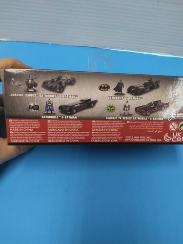 Batman DC BATMOBILE E BATMOBILE FIGURA SCALA 1:32 La Serie Animata - Foto 9 di 16