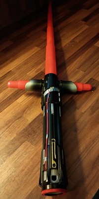 Star Wars - The Force Awakens BladeBuilders Kylo Ren Extendable Lightsaber RED