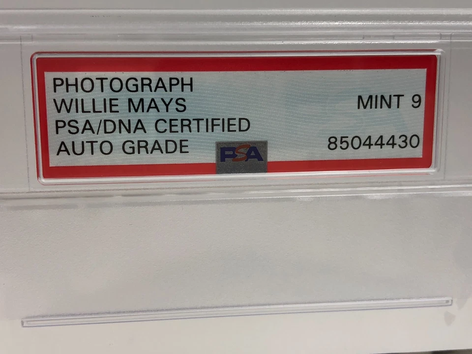 WILLIE MAYS AUTO PSA Authentic Signed 3.5x3.5" PHOTO large slab GIANTS HOF PSA 9 - Image 3 of 4