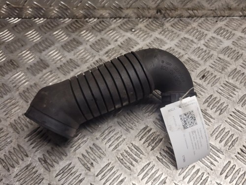 Volkswagen PASSAT B5.5 2002 Diesel Ansaugrohr Ansaugschlauch Turbolader DRA17308