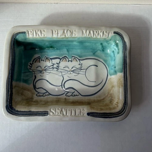 VTG PIKE PLACE MARKET SEATTLE Sally Christopher PLATTER CAT Pottery Signed