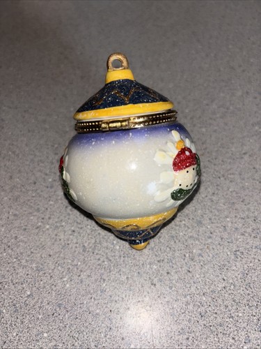 Vintage Limoges Trinket Box Christmas Ornament Snowman Stars Trees Hinged Case - Picture 3 of 5