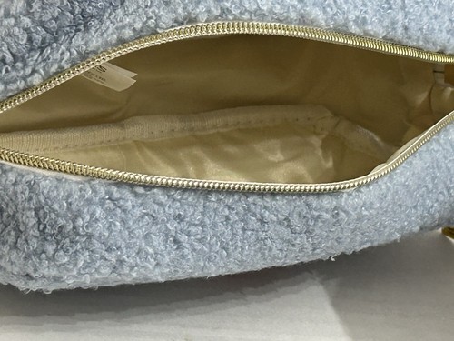 Peanuts Snoopy Cosmetic Travel Pouch Winter Hat Holiday Sherpa Light Blue NWT - Picture 10 of 11