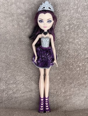 Ever After High Puppe Rabenkönigin - Tochter der bösen Königin