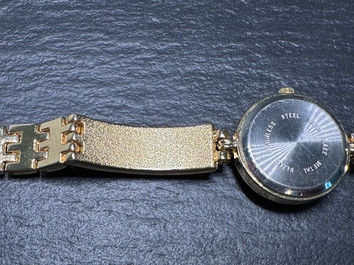 COLLEZIO GOLD TONE & SPARKLY MULTI COLOR GEMS QUARTZ WATCH, NEW BATTERY H874 - Picture 16 of 18
