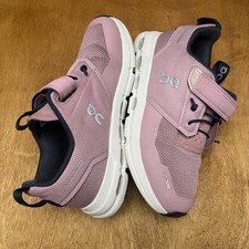 On Running Cloud Play Shoes Kids Size K1 Pink Zephyr White Athletic Sneakers